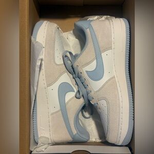 NEW Nike Air Force 1 '07 LV 8 Armory Blue